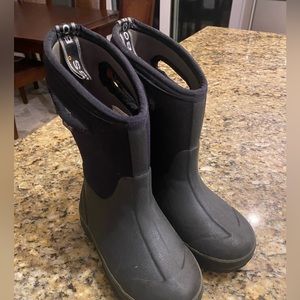 Kids rain boots